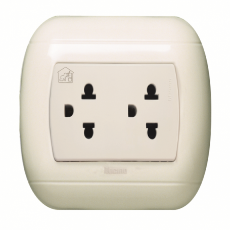 TOMAC. DOBLE 2P+T UNIVERSAL SOBREPONER P57